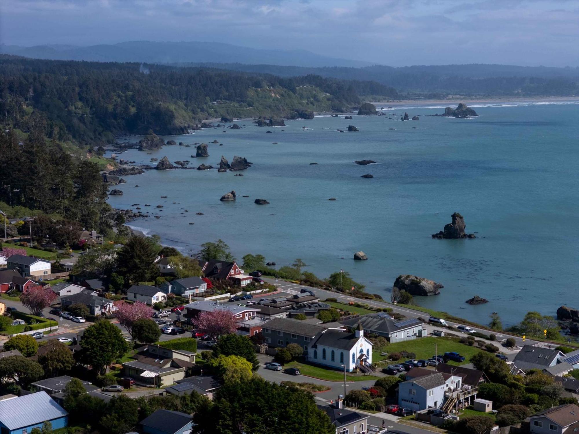 Trinidad Bay Bed And Breakfast Hotel Экстерьер фото